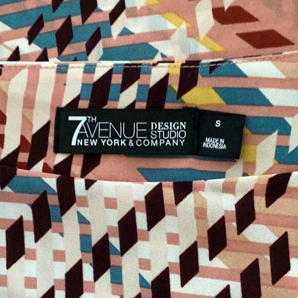 7TH AVENUE NEW YORK AND COMPANY SMALL TOP BLOUSE FLUTTER SLEEVES - Picture 6 of 7